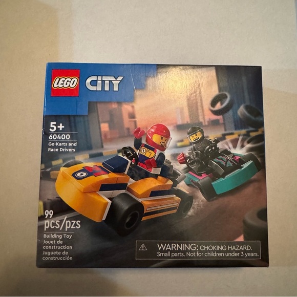 LEGO City Go-Karts and Race Drivers Toy Playset - 2 Driver Minifigures, Race Car - Picture 5 of 6